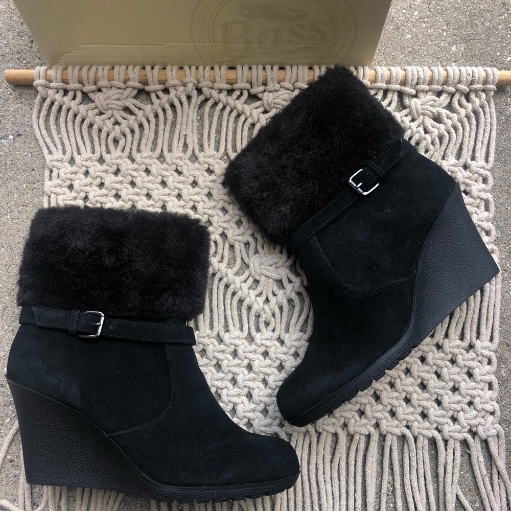 Like New Bass Black Booties Size 9